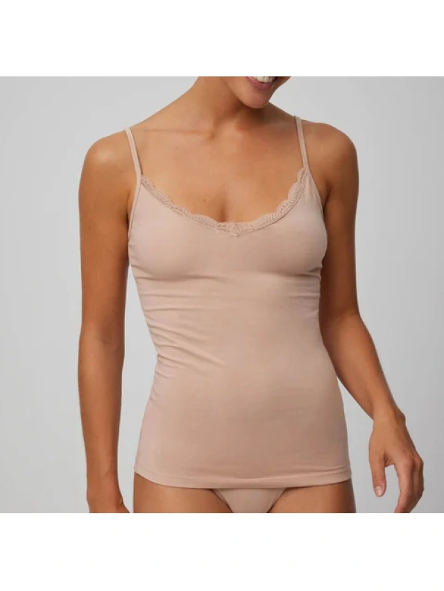 CAMISETA MUJER TIRANTE PUNTILLA Y.MORA